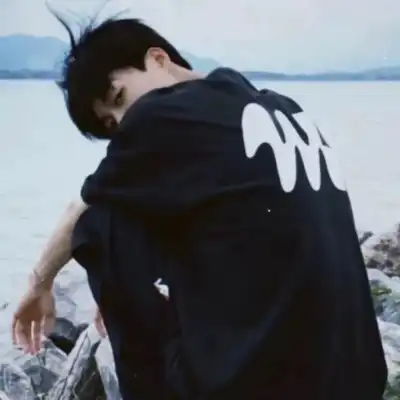 郁雁卉